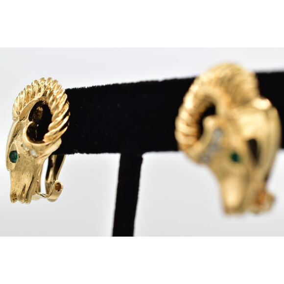 KJL Avon Ram Clip On Earrings Green Rhinestone Crystal Gold Tone Signed 1980s 9I - Picture 3 of 12